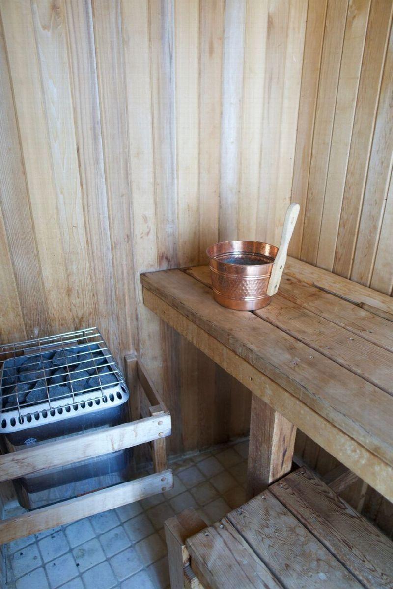 Sauna at Studio City Recovery