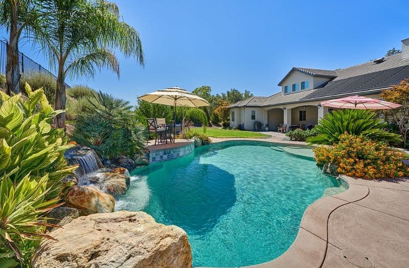 pool