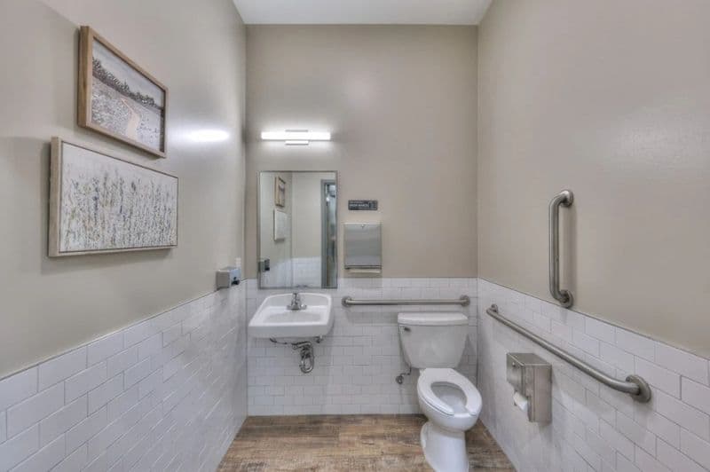 S2L Recovery: Men's Christian Rehab Center Photo
