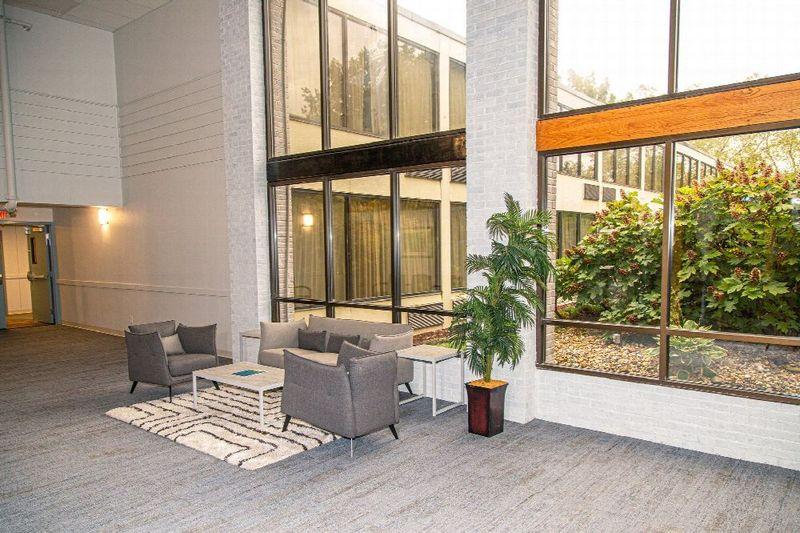 Lincoln Recovery | Illinois Addiction Treatment Center Photo