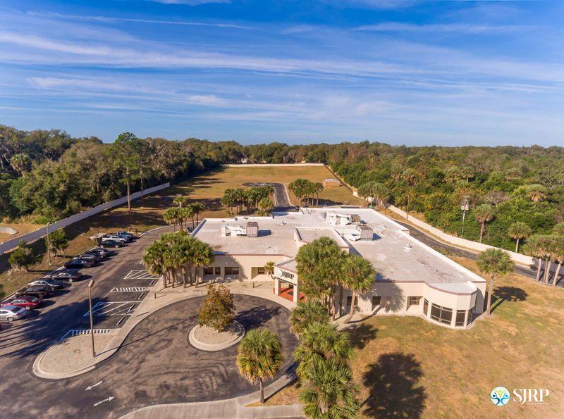 Aerial view of property facing entrance